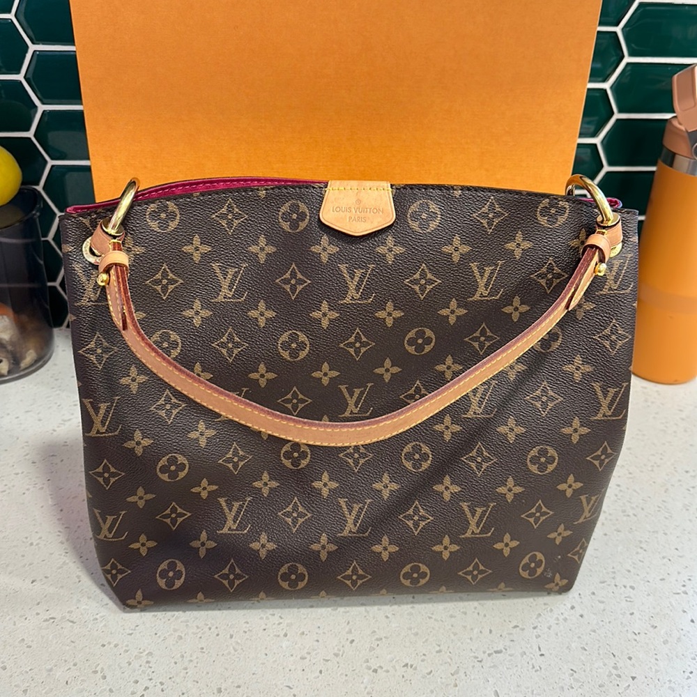 Louis Vuitton graceful pm